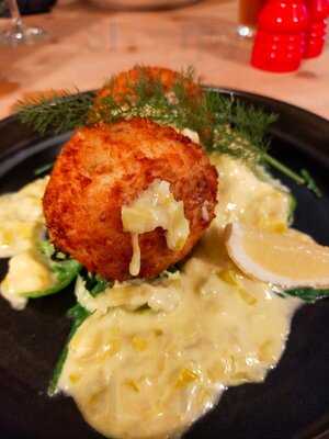 Feather & Hide Bar & Grill