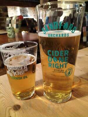 Feather & Hide Bar & Grill