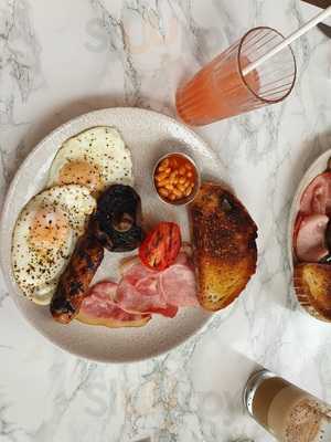 Solo At The Kingston 1