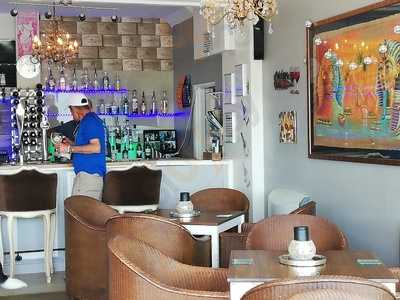 Number 18 Bar And Gin Lounge