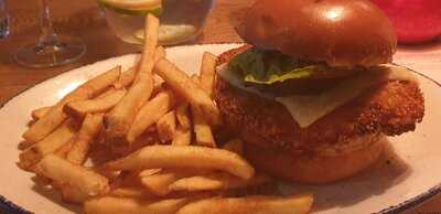 Town And Gown Pub & Theatre