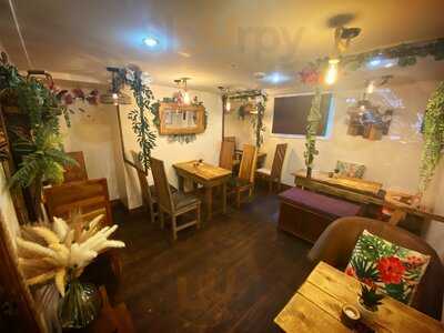 Shaka Coffee House & Eatery