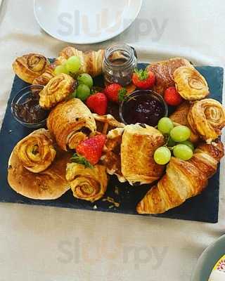 Pinkmead Bistro & Tearooms