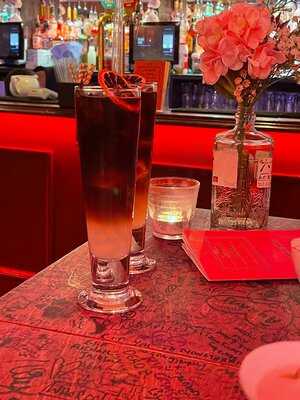 Simmons Bar | Brick Lane