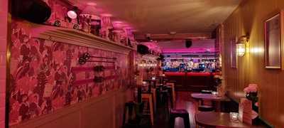 Simmons Bar | Brick Lane