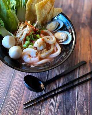 Itsy's Thai Street Food