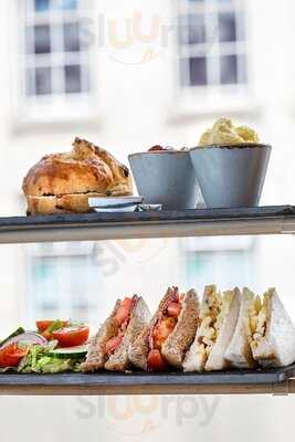 Octagon Kitchen & Bar