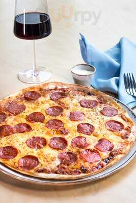 Octagon Kitchen & Bar