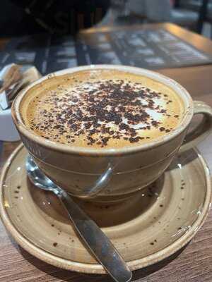 La Valle Cafe & Bistro