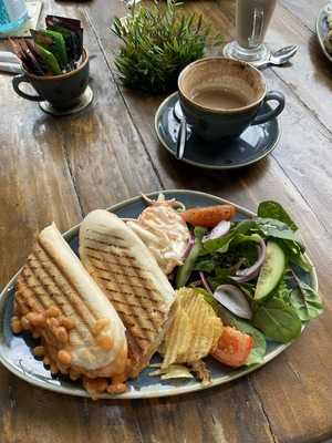 19 Brew Avenue, Wakefield