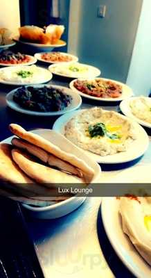 Lux Lounge
