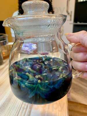 Tea Amantes - Tearoom & Gallery