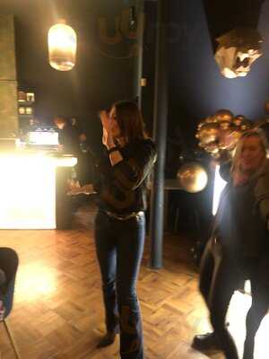 Exclsve Bar & Eatery