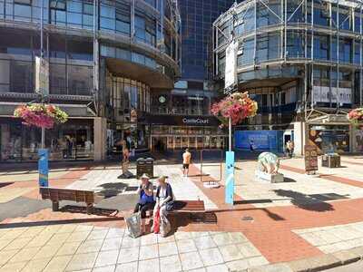 Synge & Byrne Deli, Castle Court