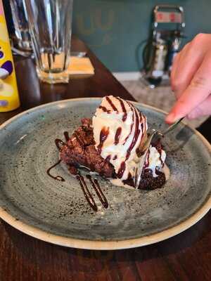 The Fountain Village Pub & Kitchen