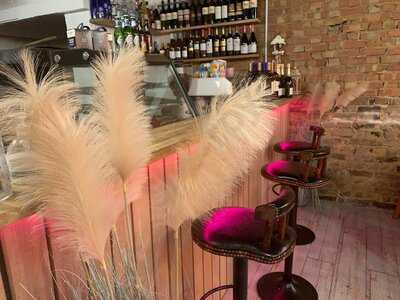 Carmen Cafe And Restaurant