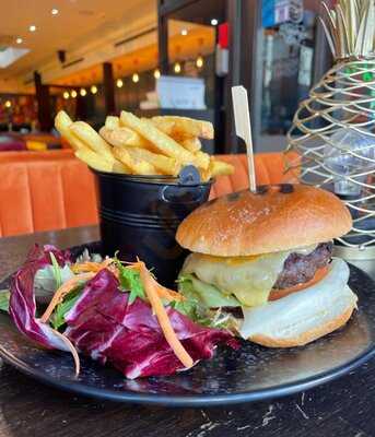 Memory Box Restaurant