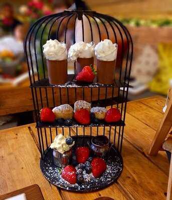 Burton Farm Shop & Kitchen