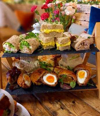 Burton Farm Shop & Kitchen