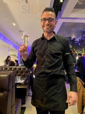 Nicco Restaurant And Bar