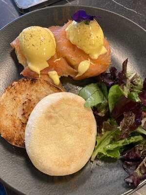 The Avocado Show - London Princes Street