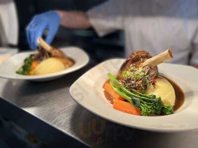 Tj’s Bar & Restaurant