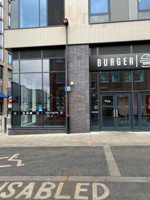 Burger Hub