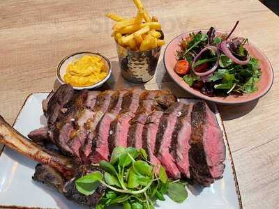 Crimple Bar + Kitchen