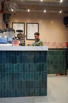 Over Under Coffee - South Kensington