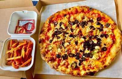 Pizza Piccolo Restaurant