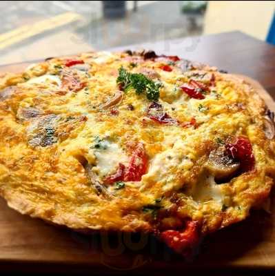 Petite Biarritz Wine Bar And Kitchen