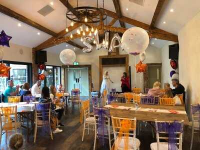 Bennetts Willow Barn