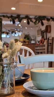 Blossom Home And Cafe