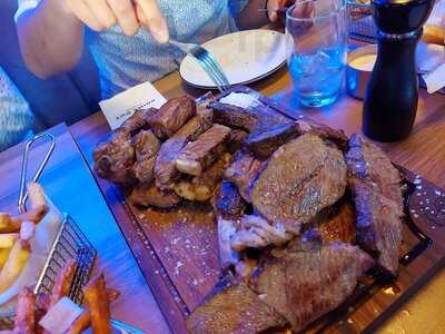 Prime Cut Bar & Grill