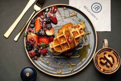 Benjamin's Cafe Luton