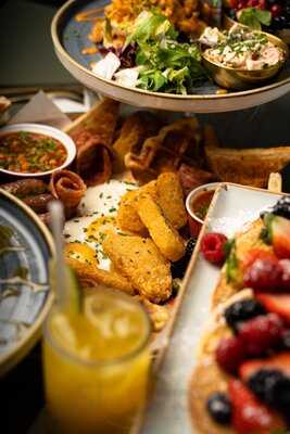 Benjamin's Cafe Luton