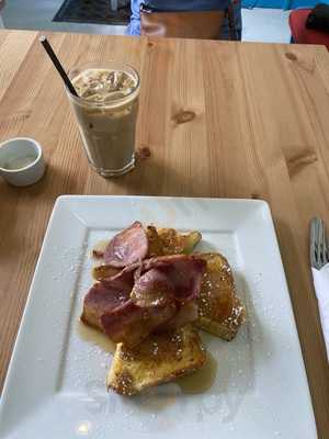 A.j's Crepes, Waffles And Shakes