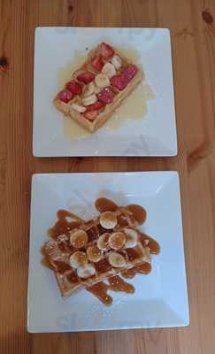 A.j's Crepes, Waffles And Shakes