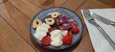 The Strings - Italian & Spanish Restaurant