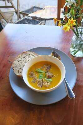 Aris Healthy Life Food Store And Cafe