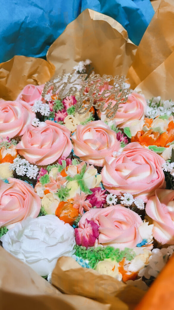 Lc Cakes (yummyinmytummy)