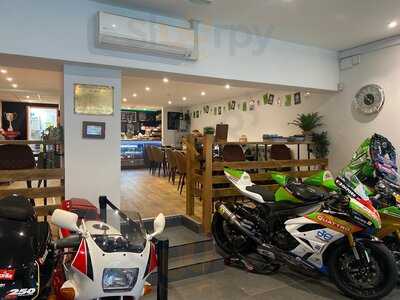 The Cafe At Bournemouth Kawasaki