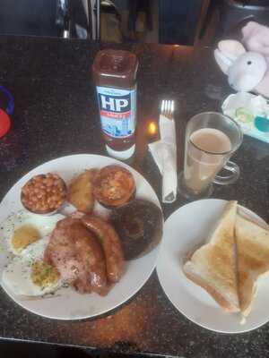 Blackdoor Bar & Bistro