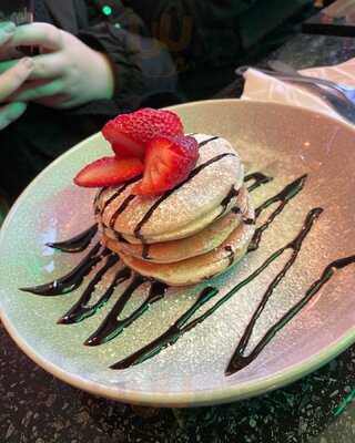 Blackdoor Bar & Bistro