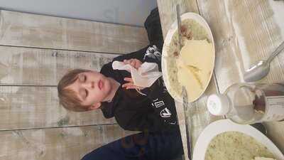 Betty's Pye And Mash