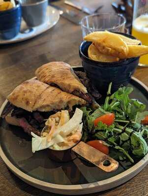 The Mucky Duck Drakeholes