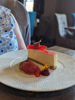 The Mucky Duck Drakeholes