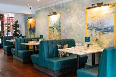 Square Grill Restaurant & Piano Bar - Photo 7