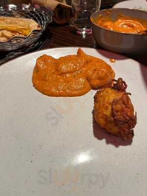 Cinnamon Bar & Restaurant