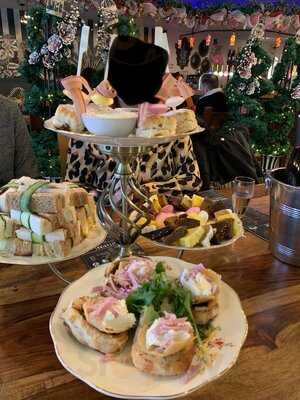 Tipsy Teapot Restaurant